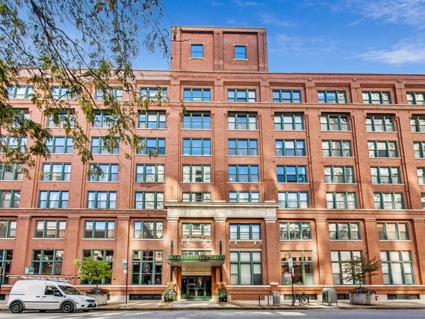411 W Ontario Street , Unit 515, Chicago, IL 60654