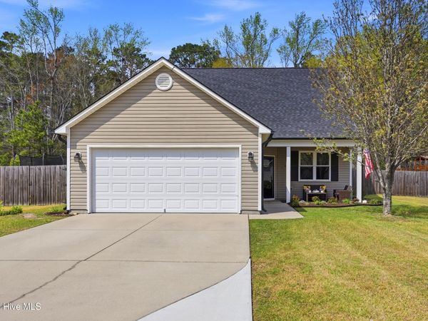 120 Schoolview Drive, Rocky Point, NC 28457
