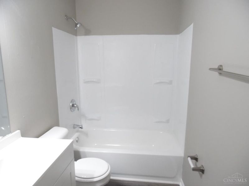 624 Meadow Brook Place, Trenton, OH 45067 Photo 12