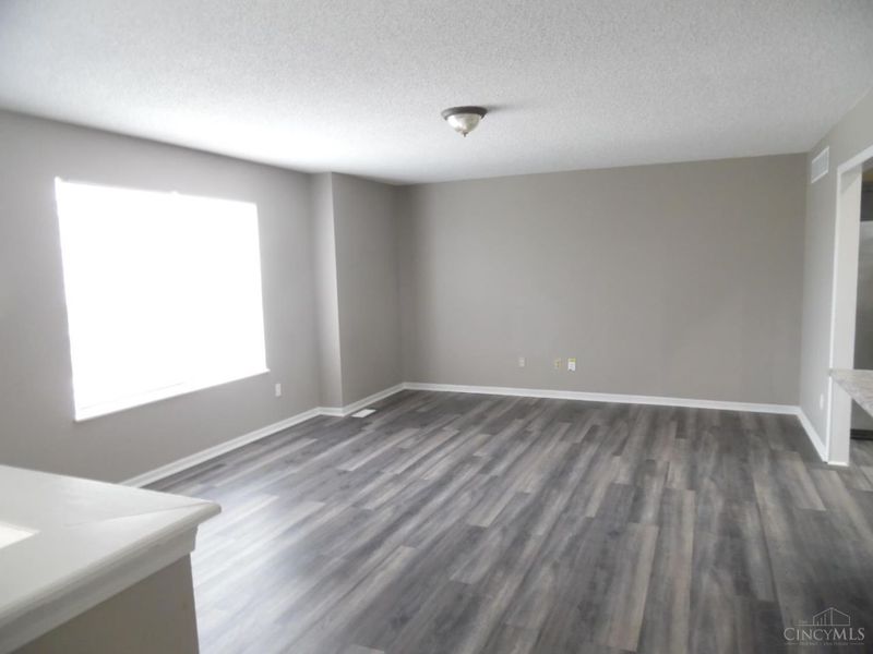 624 Meadow Brook Place, Trenton, OH 45067 Photo 2