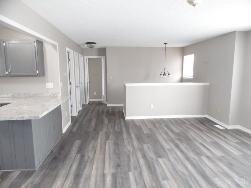 624 Meadow Brook Place, Trenton, OH 45067 Photo 4