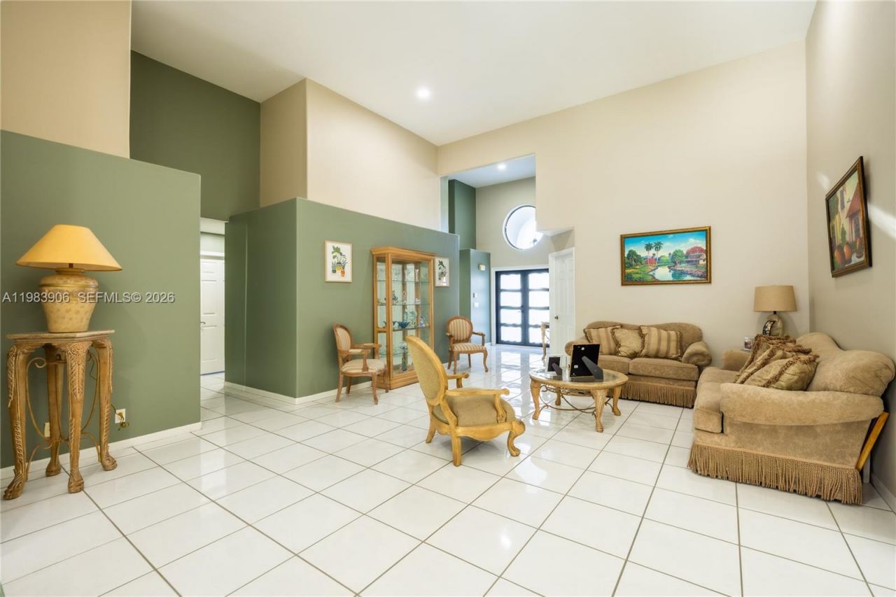 930 NW 197th Ave , Pembroke Pines, FL 33029 Photo