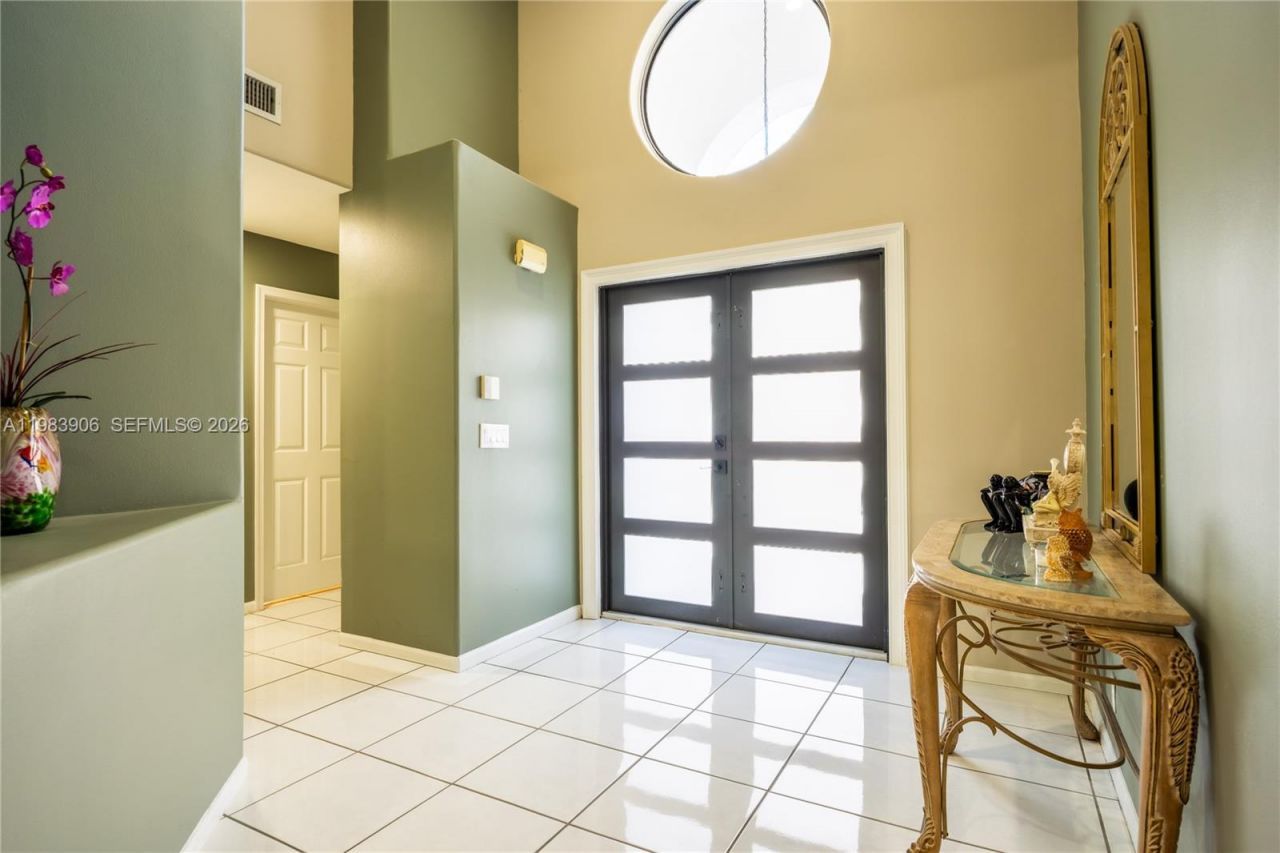 930 NW 197th Ave, Pembroke Pines, FL 33029 Photo