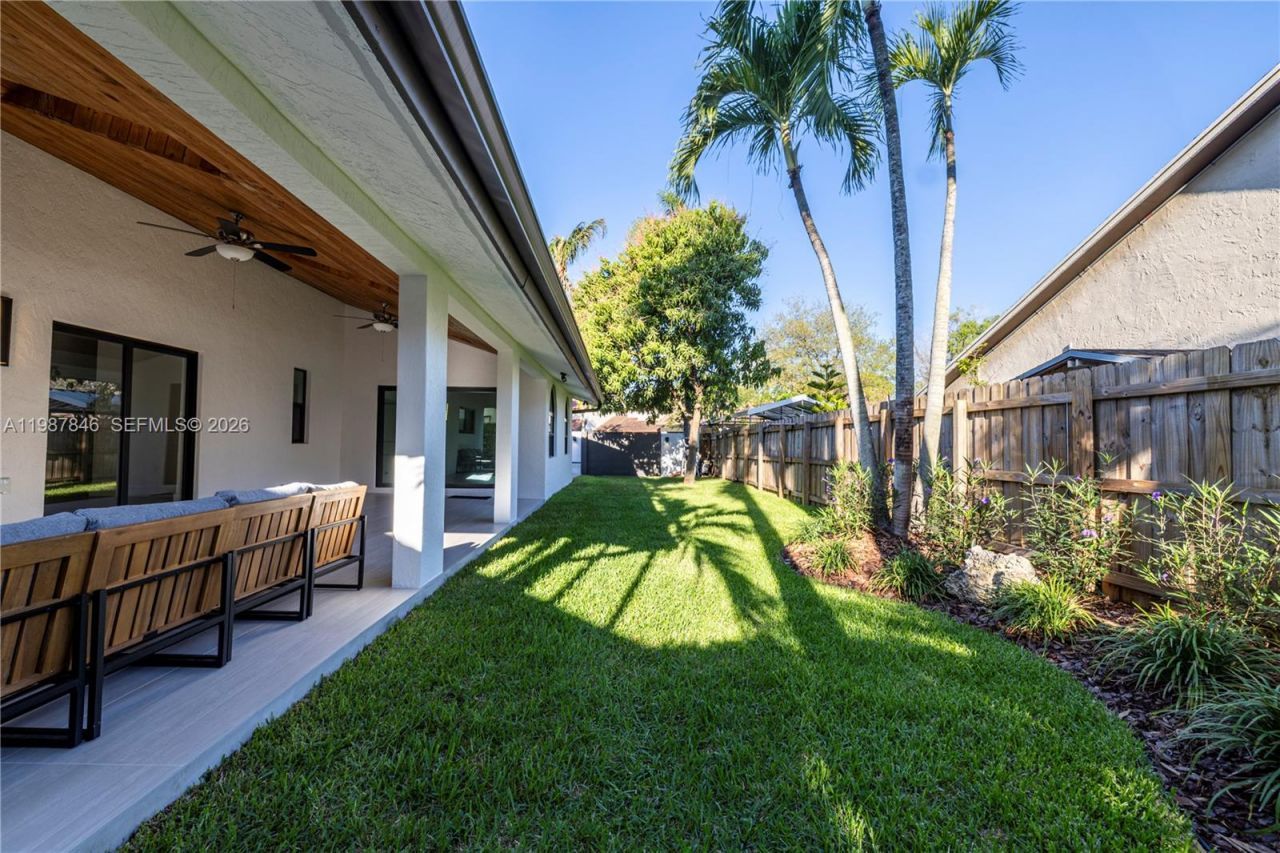 12271 SW 95th St , Miami, FL 33186 Photo