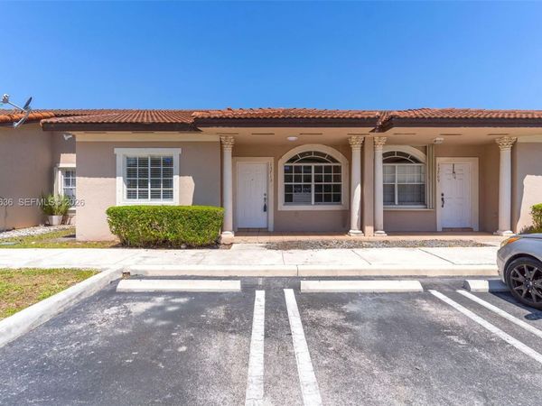 13713 SW 170th Ter , Miami, FL 33177