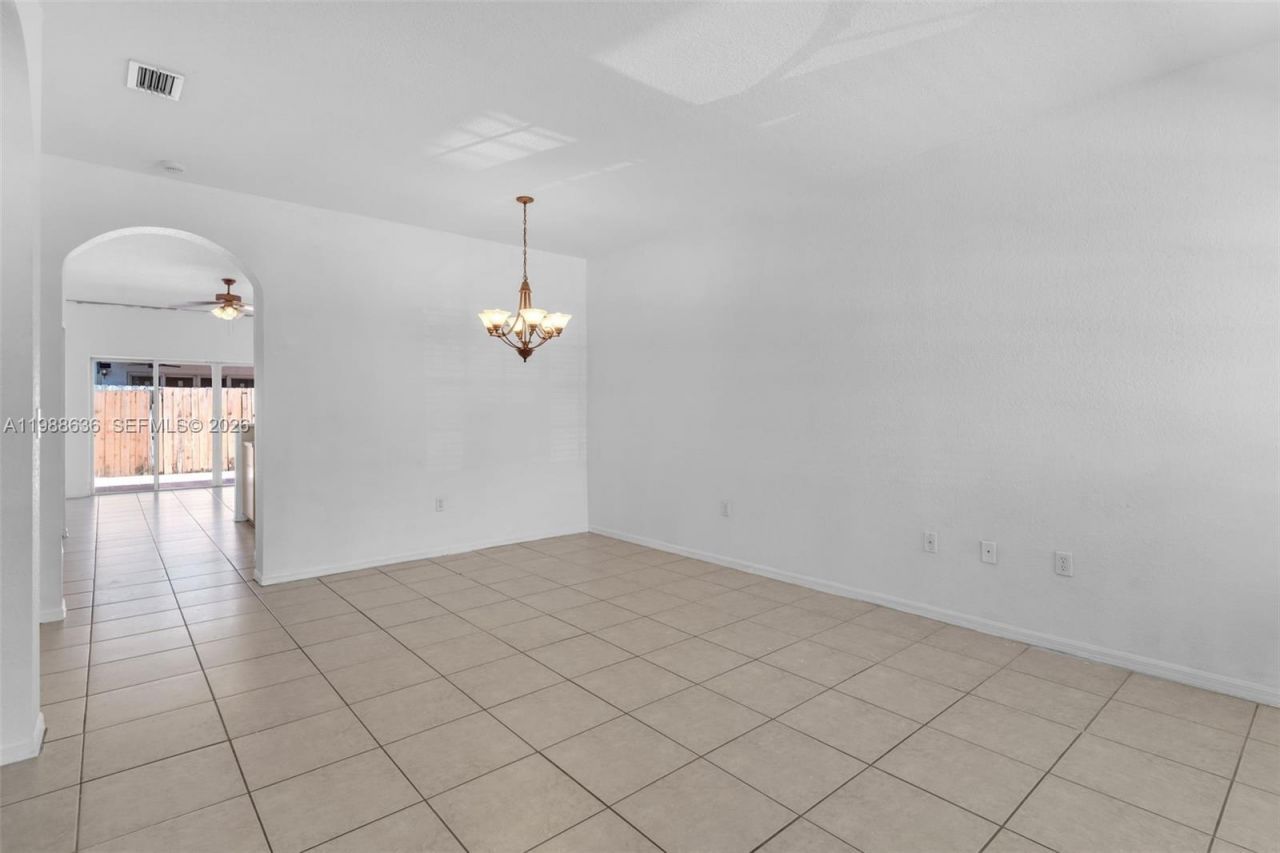 13713 SW 170th Ter , Miami, FL 33177 Photo