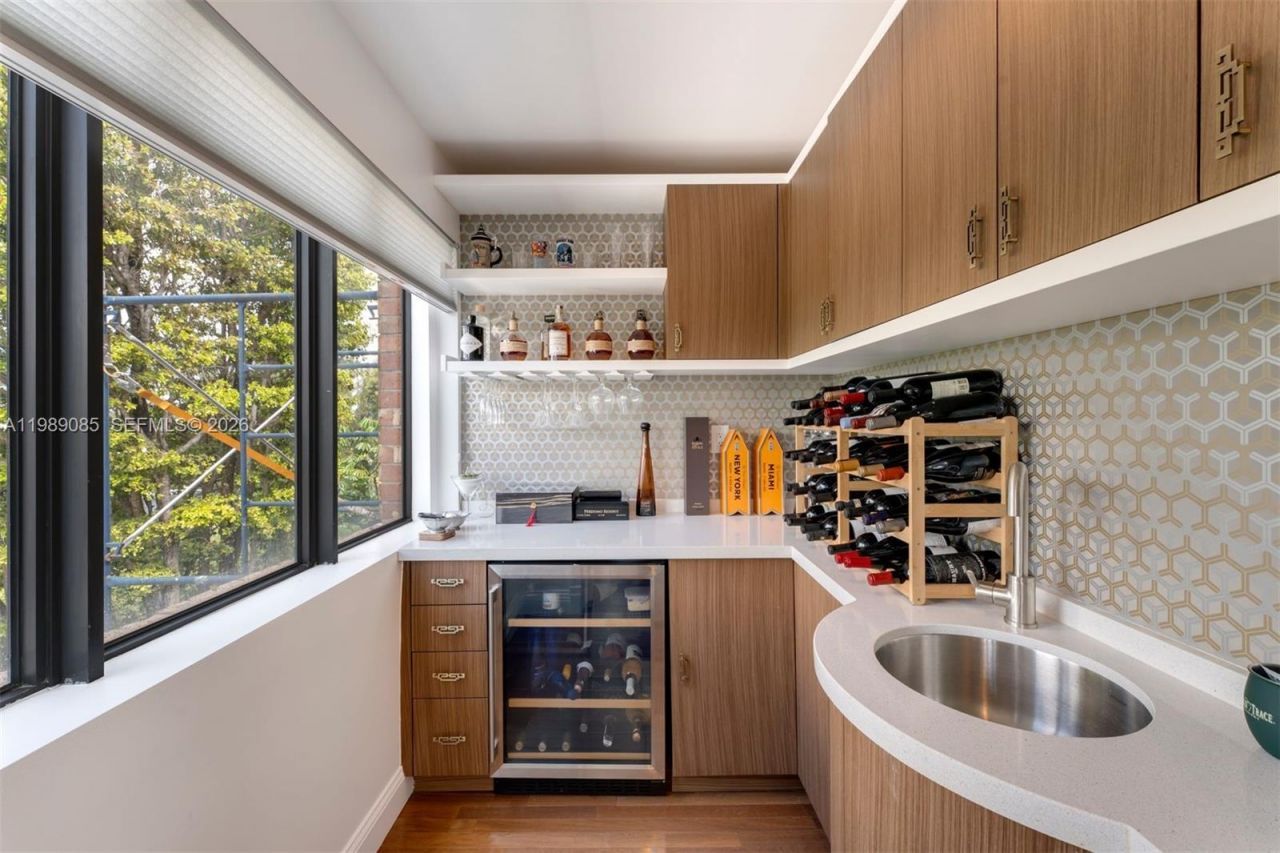 1566 NE Quayside Ter , Unit D14, Miami, FL 33138 Photo