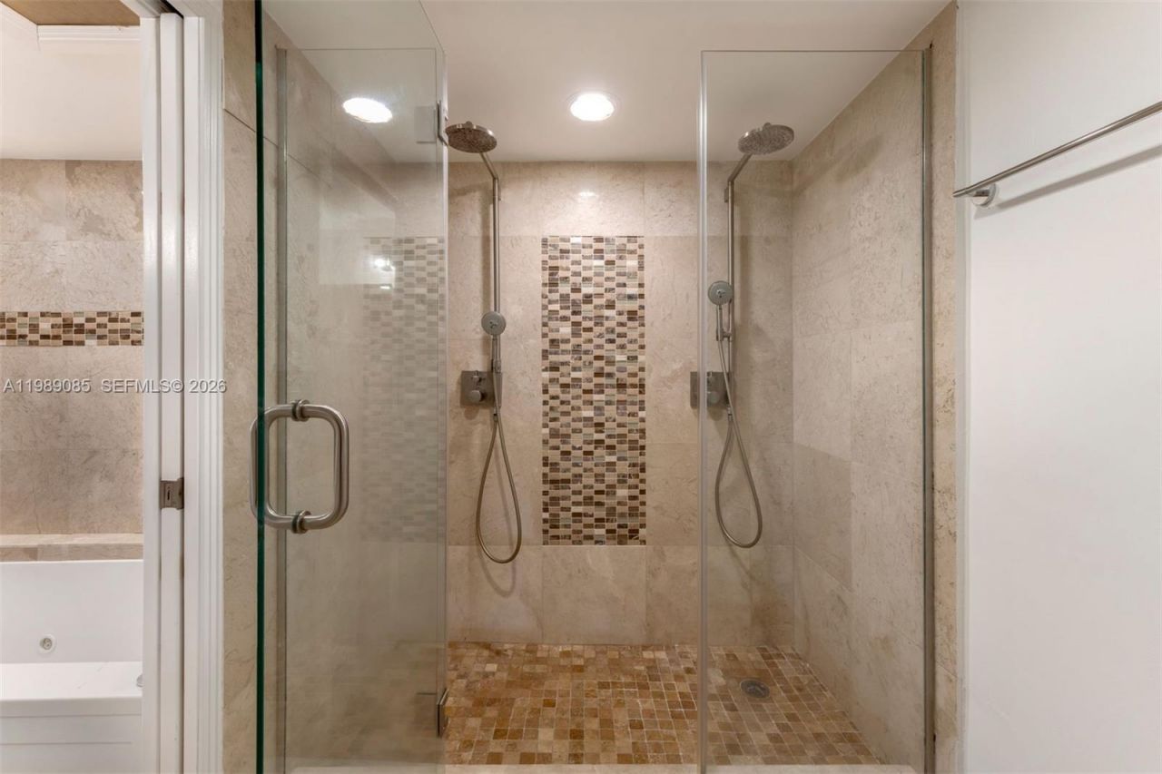 1566 NE Quayside Ter , Unit D14, Miami, FL 33138 Photo