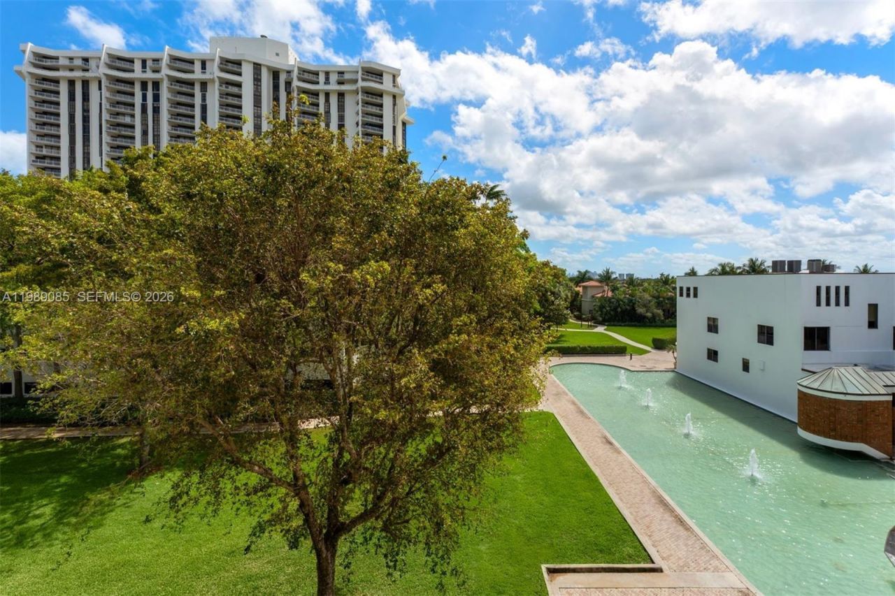 1566 NE Quayside Ter , Unit D14, Miami, FL 33138 Photo