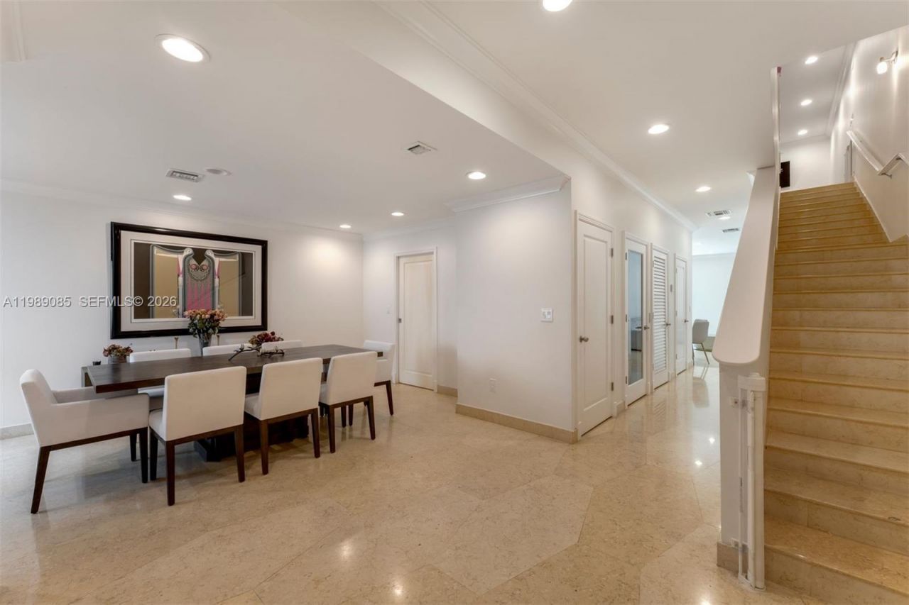 1566 NE Quayside Ter , Unit D14, Miami, FL 33138 Photo