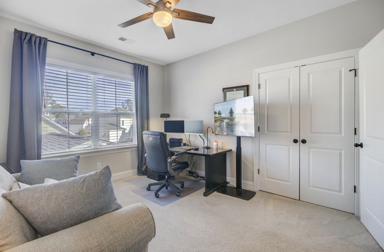 1056 Oak Bluff Avenue Photo 28