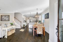 1056 Oak Bluff Avenue photo 4