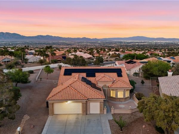 2360 Lauren Drive , Las Vegas, NV 89134