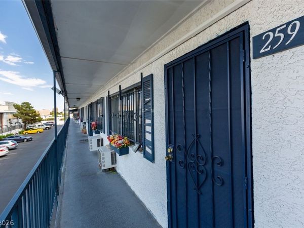 4600 University Center Drive , Unit 259, Las Vegas, NV 89119