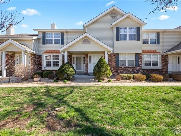 1781 Honeysuckle Drive , Unit 11, St Charles, MO 63303