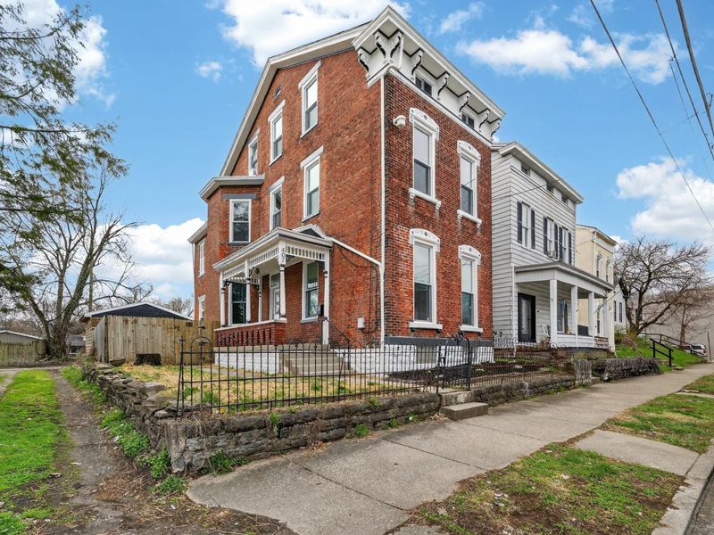 407 E 17th Street, Covington, KY 41014 Photo 2