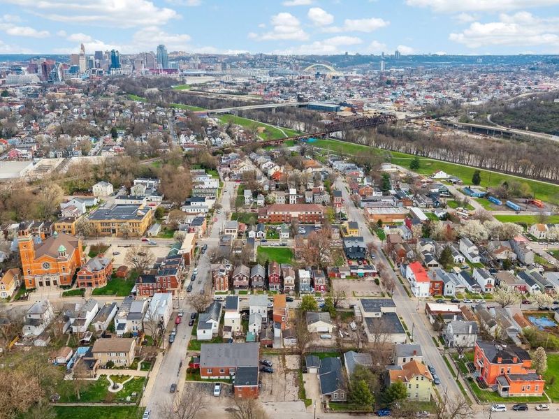 407 E 17th Street, Covington, KY 41014 Photo 8