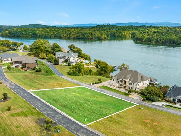 130 Starling Drive, Vonore, TN 37885