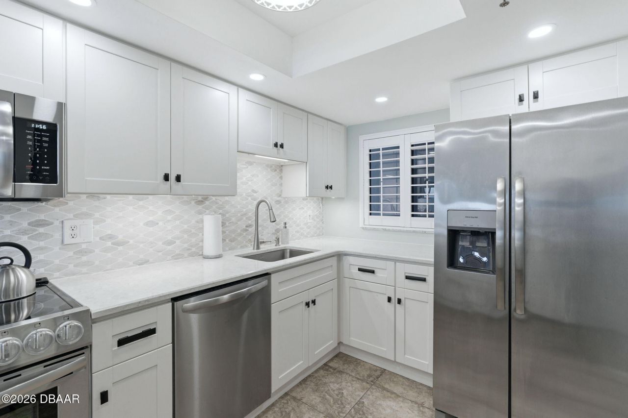 5303 S Atlantic Avenue, Unit 560, New Smyrna Beach, FL 32169 Photo