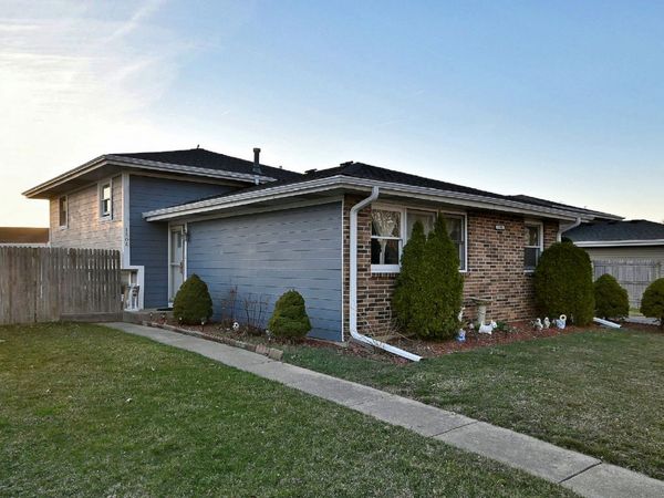 1506 LIBERTY Drive , Glendale Heights, IL 60139