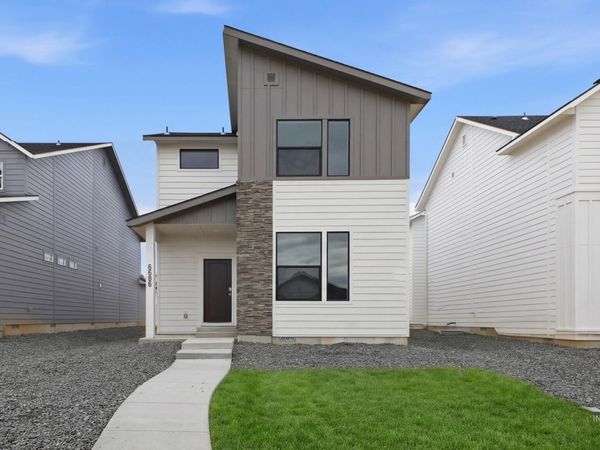 6686 W Redwood Creek Dr, Meridian, ID 83646