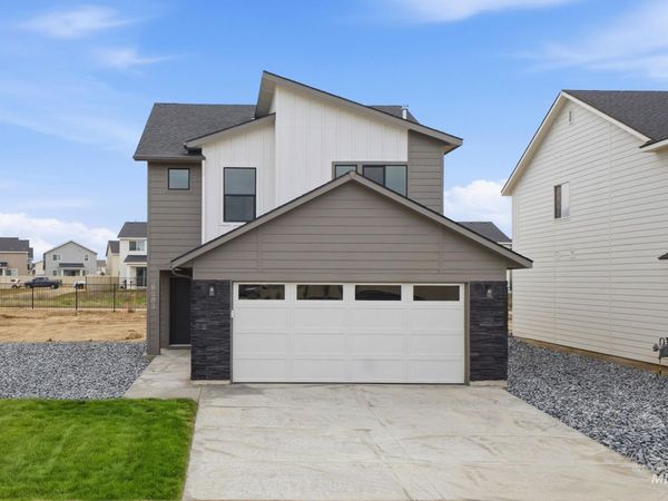 6593 W Redwood Creek Dr, Meridian, ID 83646