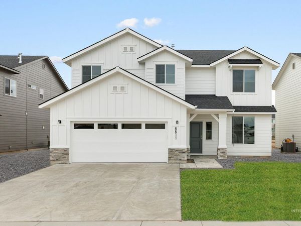 6611 W Redwood Creek Dr, Meridian, ID 83646