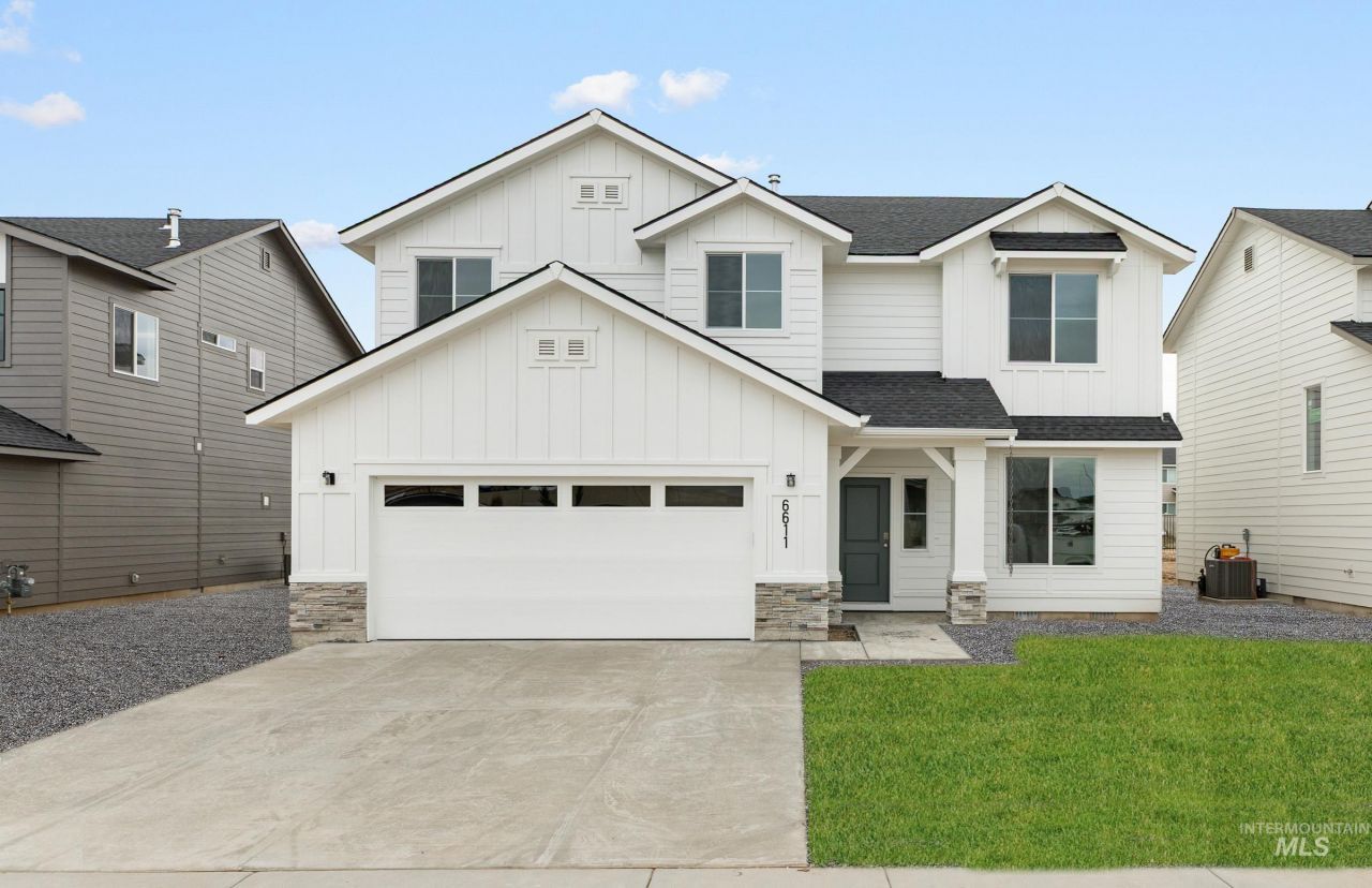 6611 W Redwood Creek Dr, Meridian, ID 83646 Main Photo