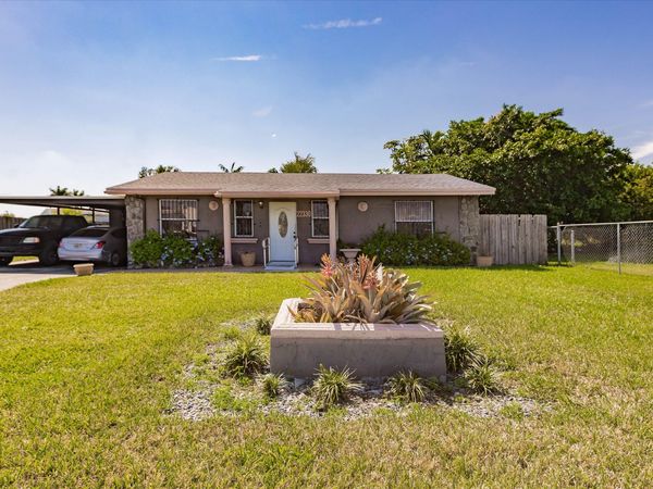 22330 SW 112th Avenue, Miami, FL 33170