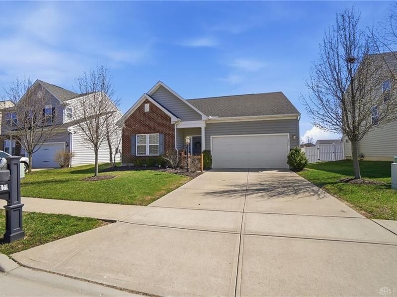 1215 Driftwood Drive, Fairborn, OH 45324 Photo 4