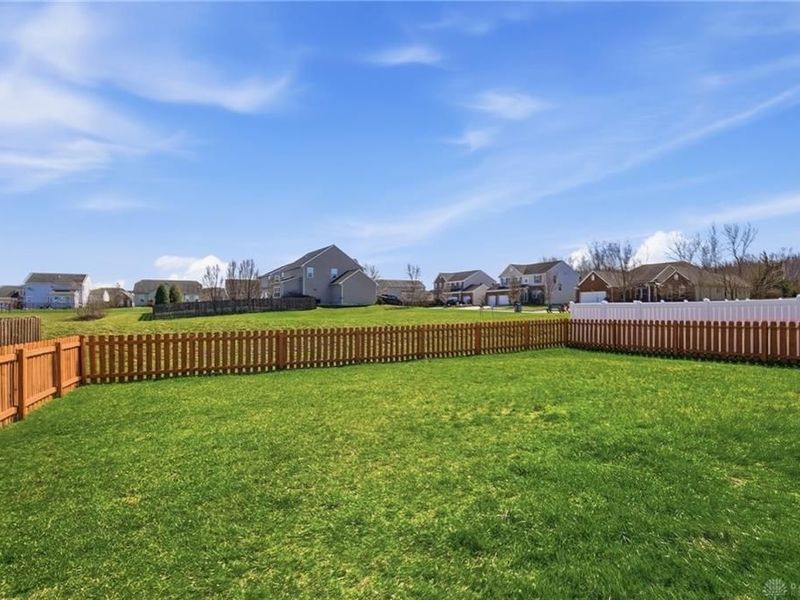 1215 Driftwood Drive, Fairborn, OH 45324 Photo 46