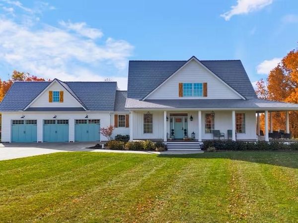 2804 Tucker Rd & 2806 Tucker Rd, Lucas, OH 44843