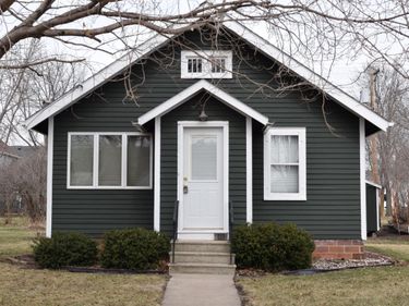 213 Brown Street W, Comfrey, MN 56019