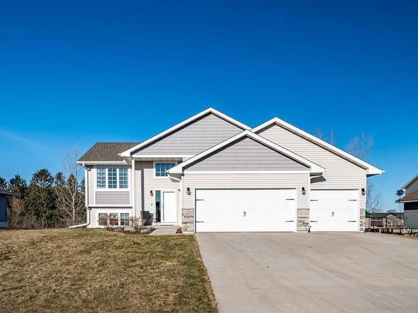 485 Highland Drive, Ellsworth, WI 54011