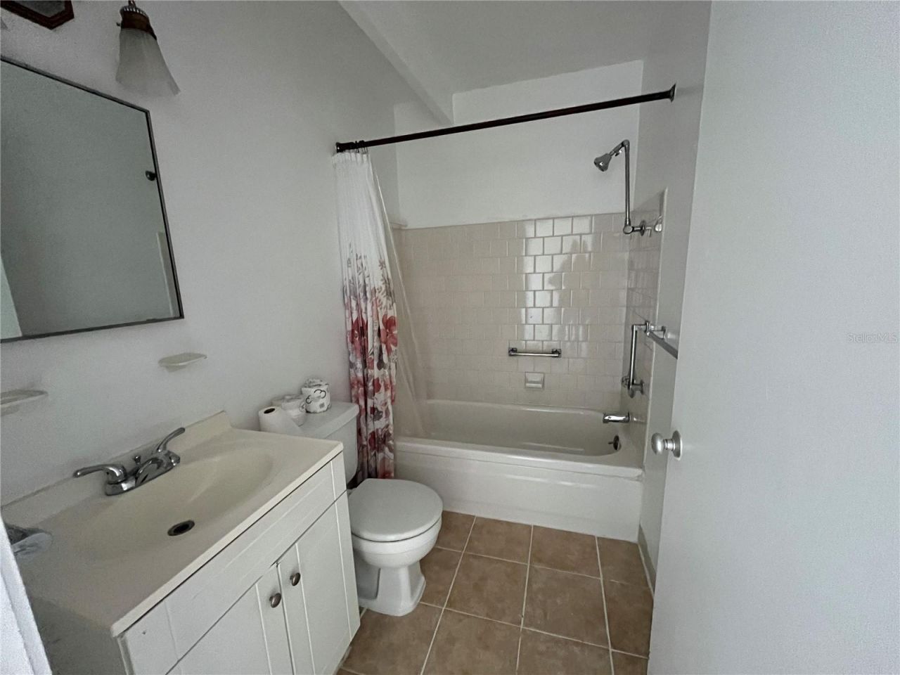 1707 Club Circle , Unit 1707, Lakeshore, FL 33854 Photo