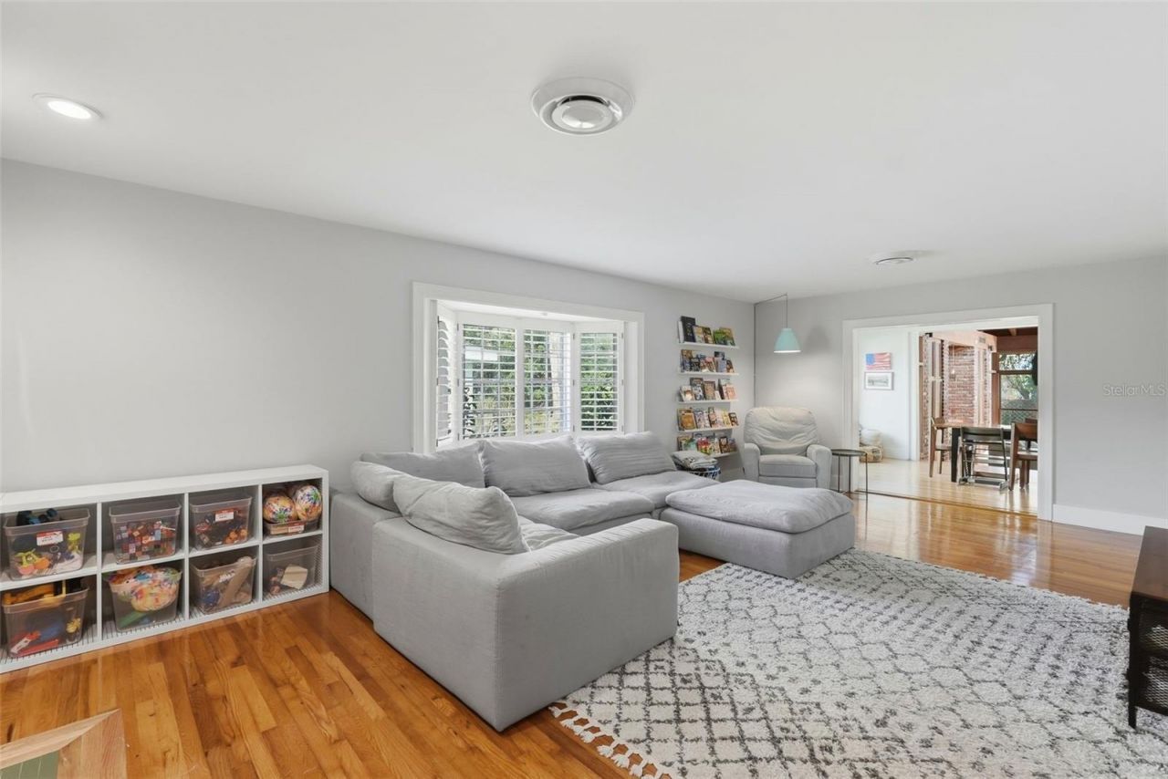 1239 43rd Avenue N, Saint Petersburg, FL 33703 Photo