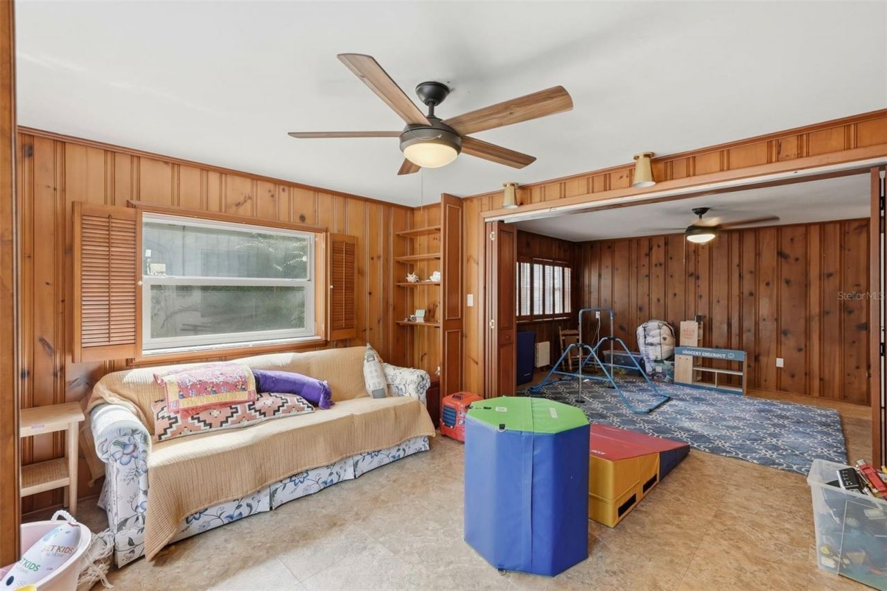 1239 43rd Avenue N, Saint Petersburg, FL 33703 Photo