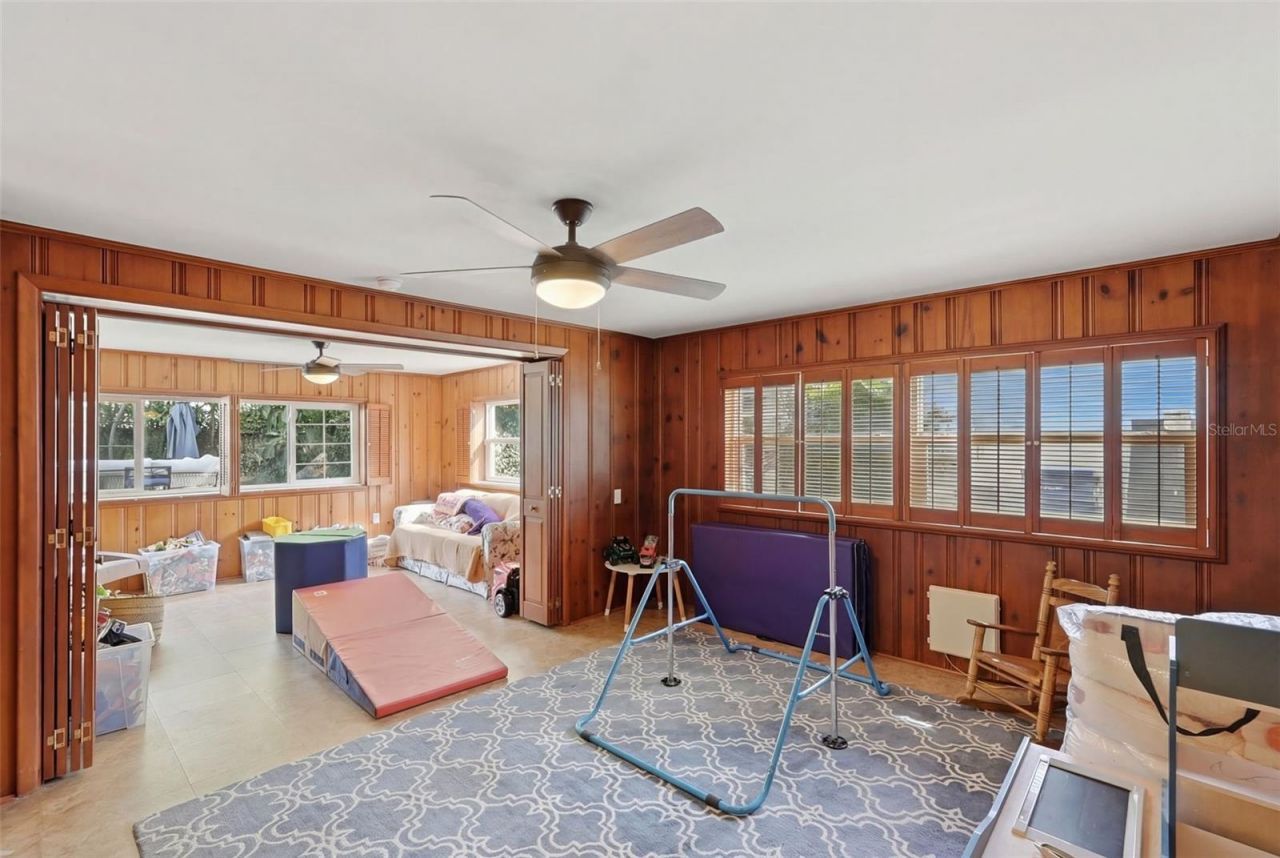 1239 43rd Avenue N, Saint Petersburg, FL 33703 Photo