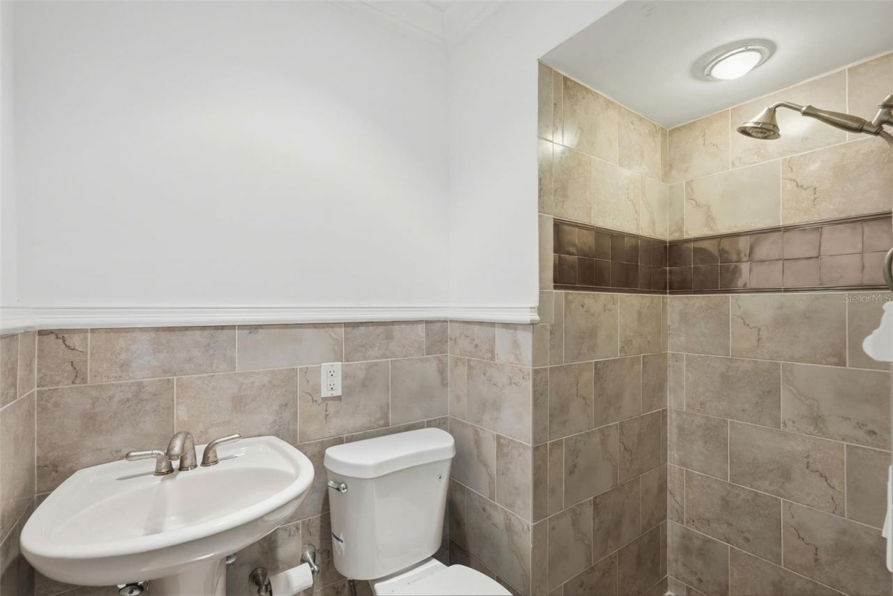 1239 43rd Avenue N, Saint Petersburg, FL 33703 Photo