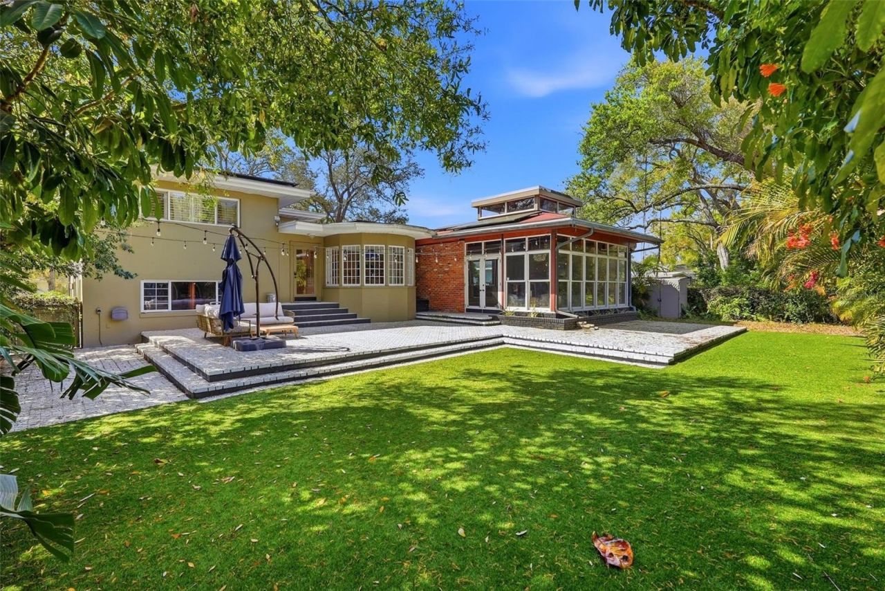 1239 43rd Avenue N, Saint Petersburg, FL 33703 Photo