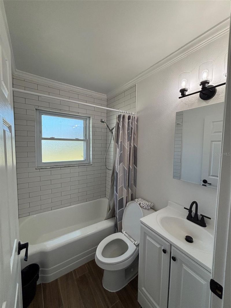 4531 Shore Acres Boulevard Ne, Saint Petersburg, FL 33703 Photo