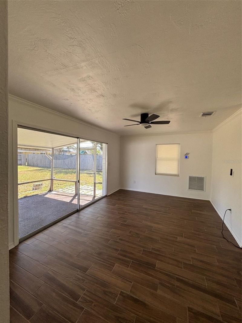 4531 Shore Acres Boulevard Ne, Saint Petersburg, FL 33703 Photo