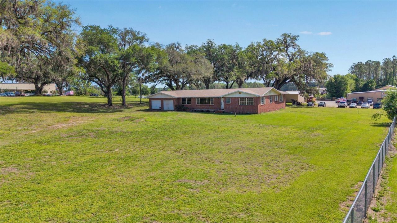 9935 N Us Highway 301, Wildwood, FL 34785 Photo