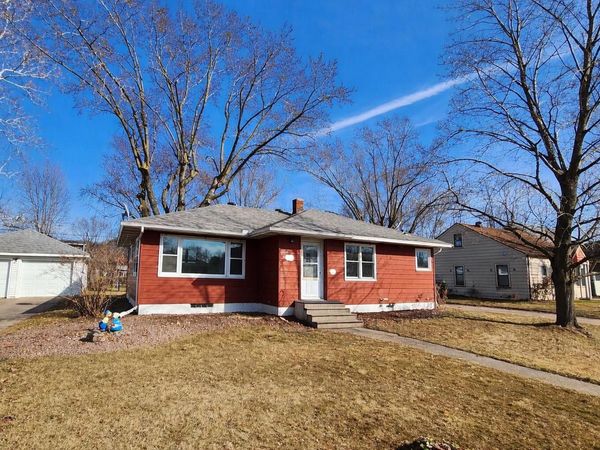 3033 27th STREET S, La Crosse, WI 54601