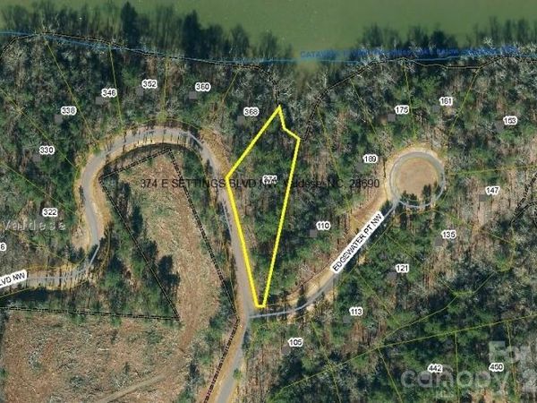 374 E Settings Boulevard NW, Valdese, NC 28690