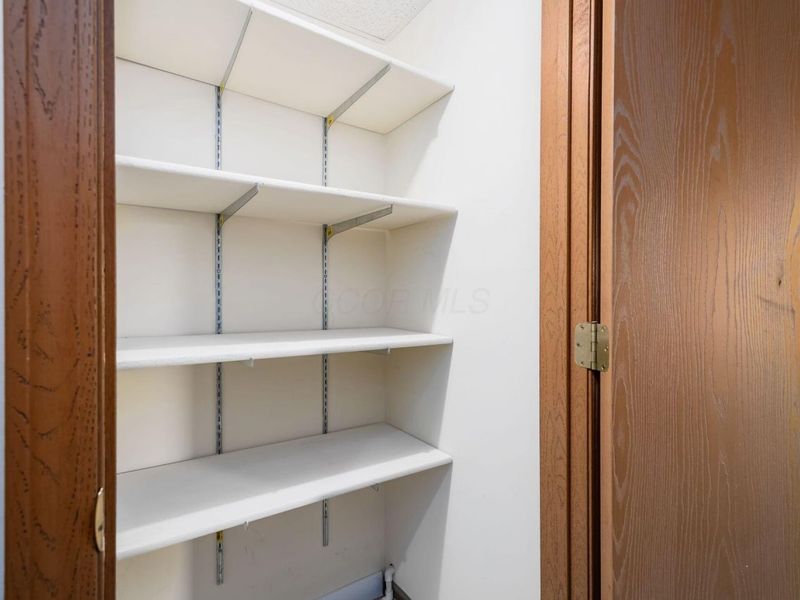 5885 Beechcroft Road, Unit 114, Columbus, OH 43229 Photo 16