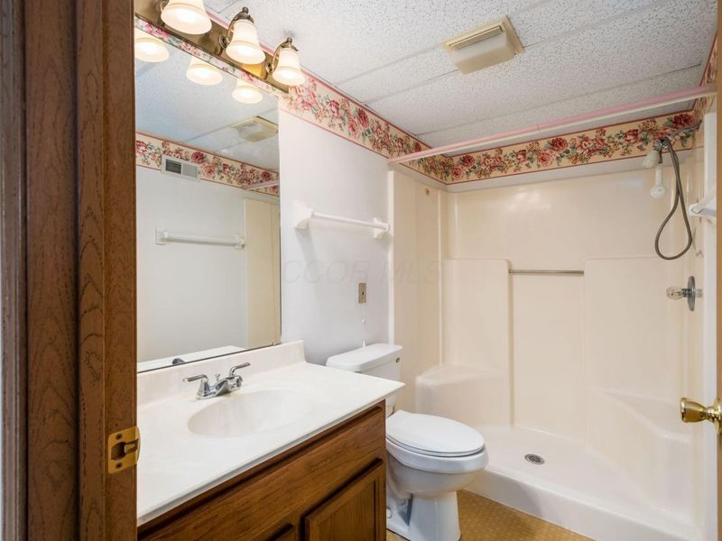 5885 Beechcroft Road, Unit 114, Columbus, OH 43229 Photo 23