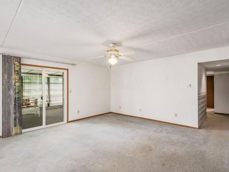 5885 Beechcroft Road, Unit 114, Columbus, OH 43229 Photo 4