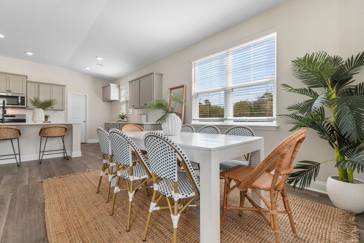 247 Bantry Ln. Photo 12