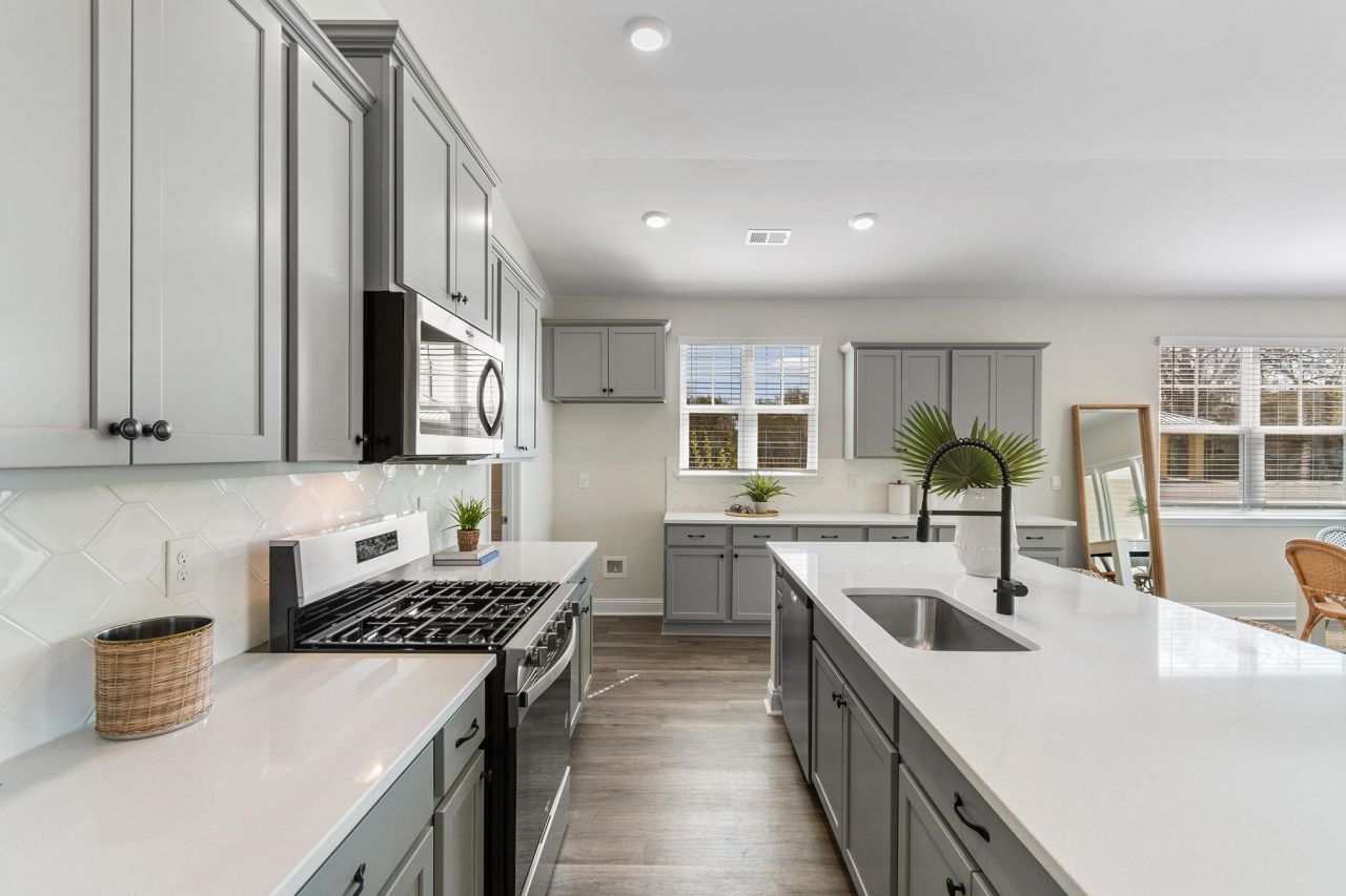 247 Bantry Ln. Photo 7